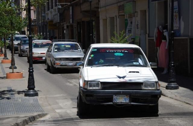 Municipio de Tarija revela que 40 por ciento de taxis no tributan en la ciudad