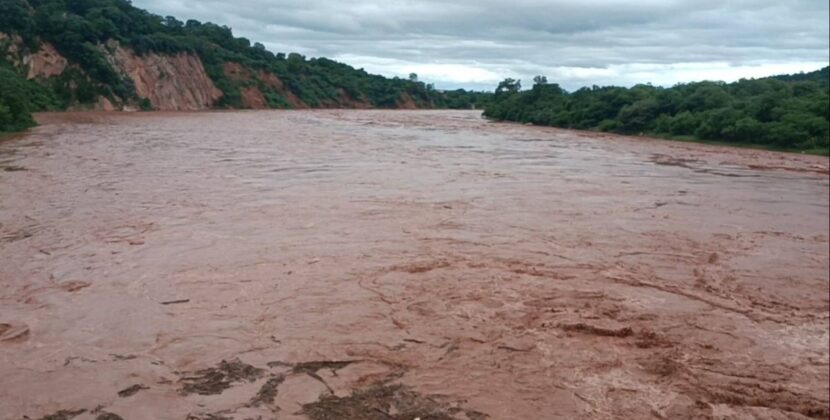 Villa Montes lanza alerta roja por crecida del río Pilcomayo y moviliza emergencia