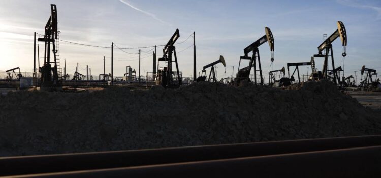 Estados Unidos libera 172 millones de barriles de petróleo de reserva estratégica