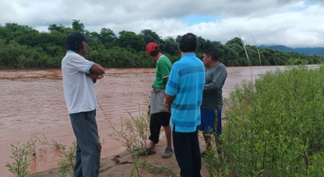 Lluvias intensas aíslan a cuatro comunidades en Villa Montes y causan daños