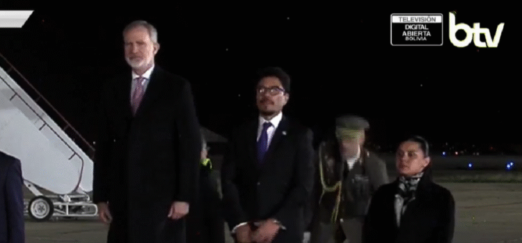 El rey Felipe VI llega a Bolivia para fortalecer lazos bilaterales