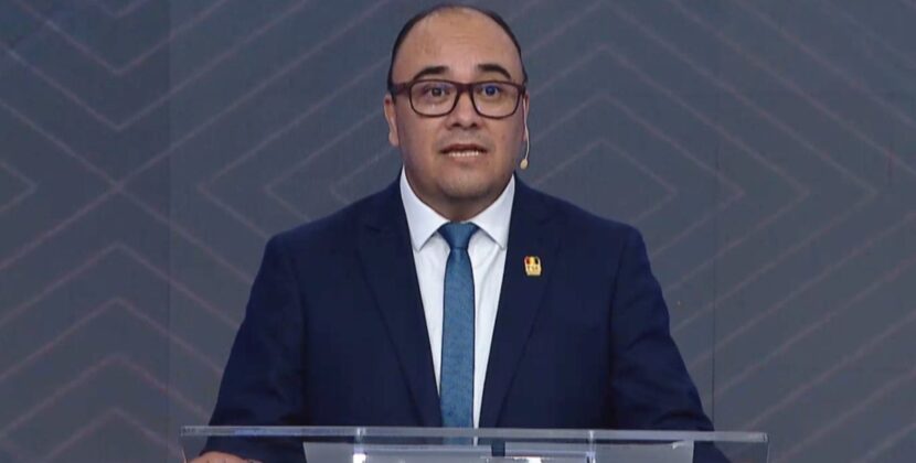 Ávila inaugura debate de candidatos a gobernadores y pide frenar guerra sucia en campaña