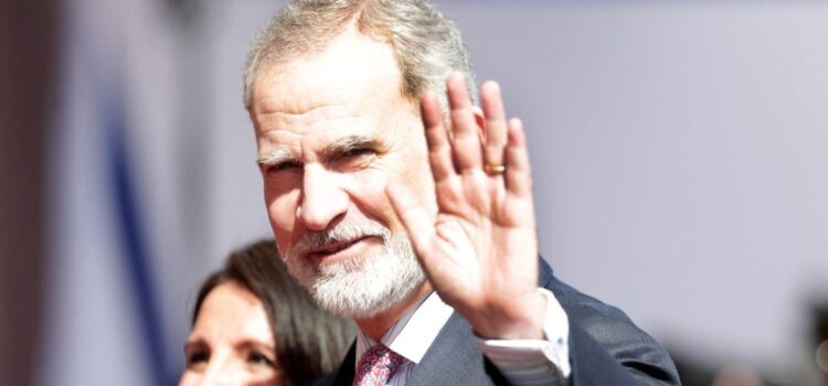 Policía despliega 1400 efectivos y cierra vías en La Paz por visita del rey de España