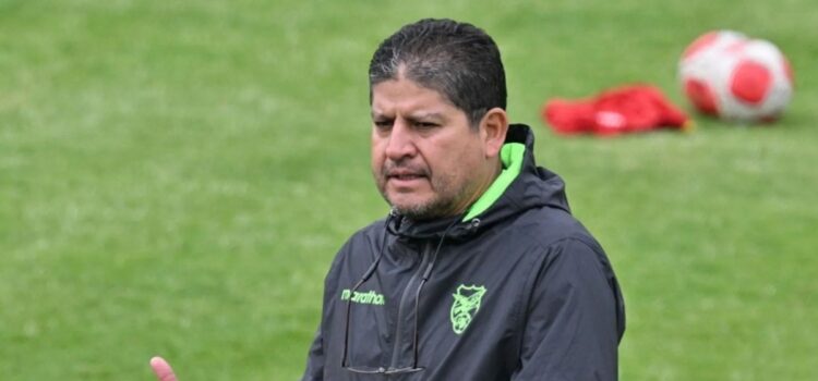 Villegas advierte sobre el fuerte ataque de Surinam en el partido de hoy