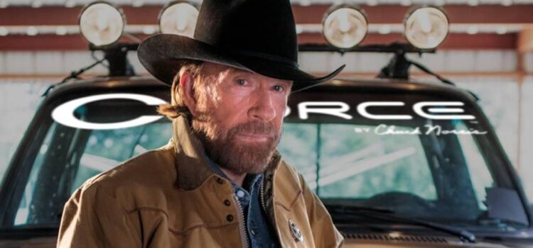 Hospitalizan a Chuck Norris en Hawái tras emergencia médica según TMZ
