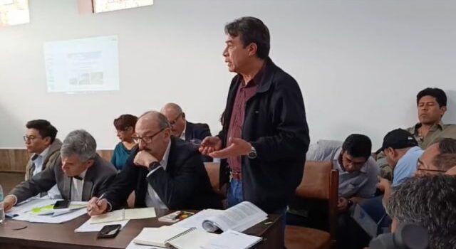 Tariquía expulsa a niño de diez años durante audiencia agroambiental en Tarija