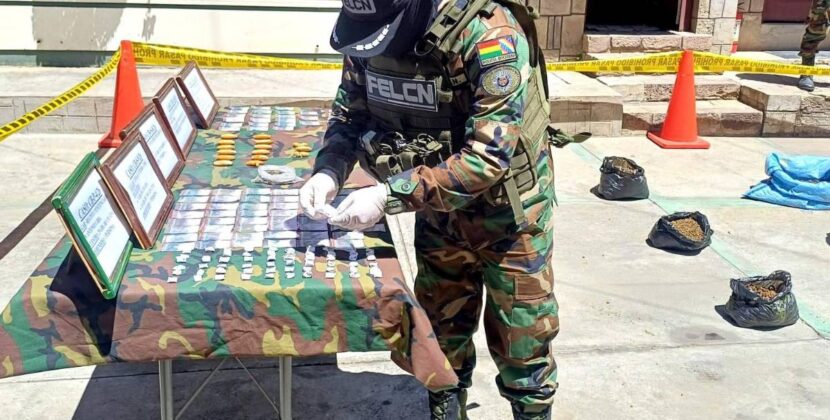 Policía de El Abra aprehende a extranjero con marihuana oculta en zapatillas