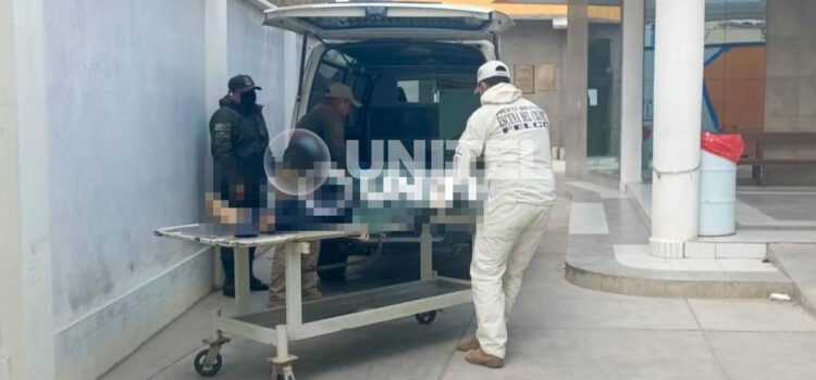 Policía de La Paz investiga hallazgo de hombre muerto con cuatro disparos junto a su vehículo