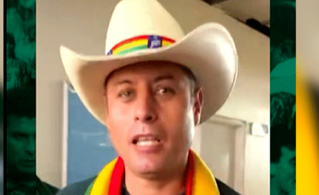 Manifestantes increpan a Luis Arce en Monterrey y le piden trabajar en Bolivia