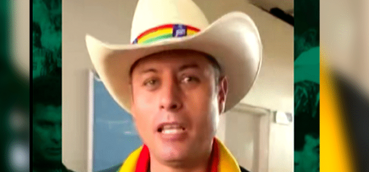 Manifestantes increpan a Luis Arce en Monterrey y le piden trabajar en Bolivia