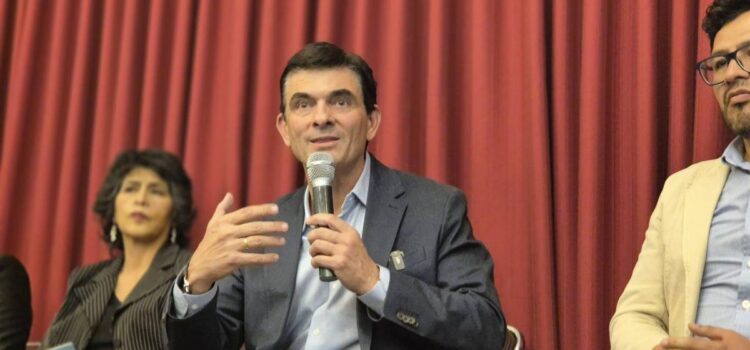 Presidente Rodrigo Paz anuncia paquete de leyes sobre hidrocarburos minería e inversión