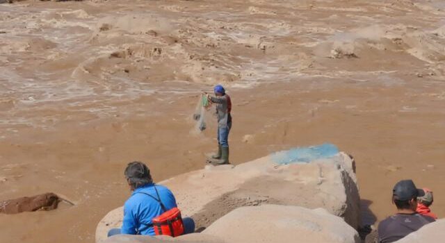 Autoridades monitorean el río Pilcomayo para decidir levantamiento de veda ambiental