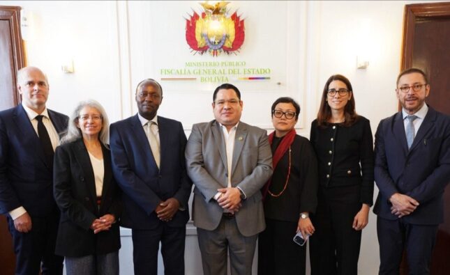 Fiscalía General y ONU Mujeres sellan acuerdo para combatir violencia de género en Bolivia