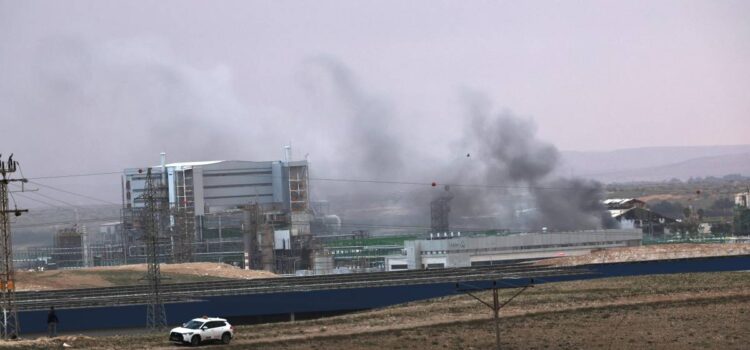 Irán confirma intercambio de mensajes con EEUU pero niega negociaciones directas