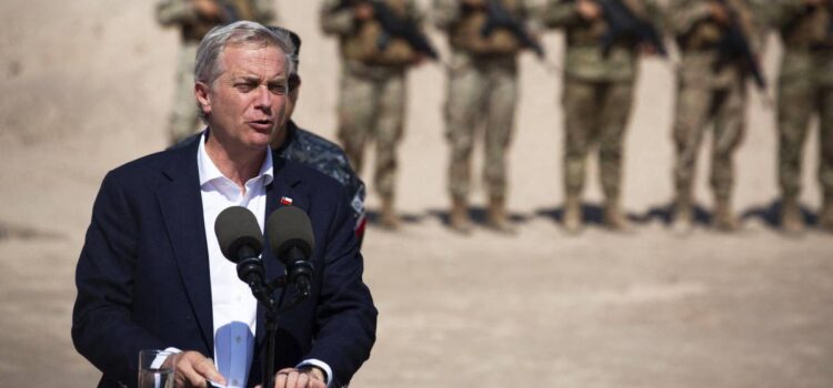 Kast frena en Chile la regularización de 182000 migrantes y anuncia nuevas medidas