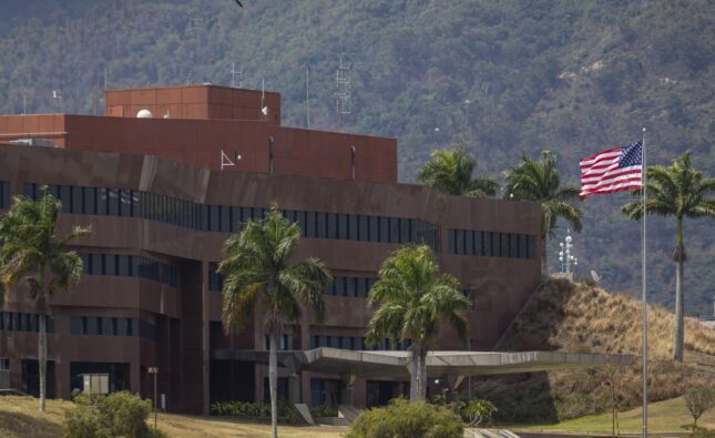 Estados Unidos reanuda operaciones de su Embajada en Caracas tras años de cierre