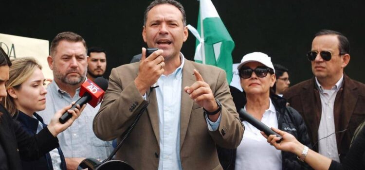 Cívicos advierten que Gobierno debe impulsar cambios estructurales en YPFB tras posesión de presidenta