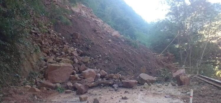 ABC cierra temporalmente tramo La Angostura-Samaipata por lluvias
