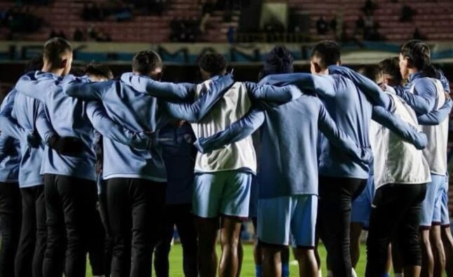 La Liga boliviana inicia su torneo profesional con tres partidos