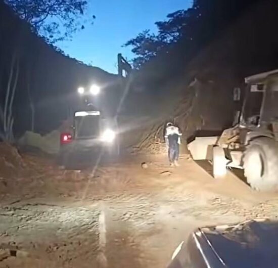 ABC restablece el tránsito vehicular en tramo La Angostura – Samaipata
