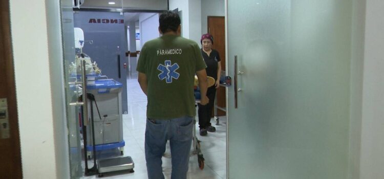 Hombre muere atropellado y conductor huye sin auxiliarlo en Santa Cruz