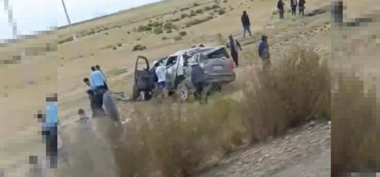 Un vehículo vuelca y deja un muerto y cuatro heridos en carretera Oruro-Pisiga