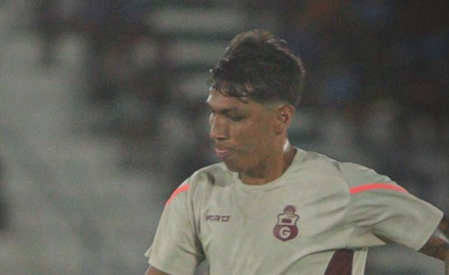 Blooming denuncia a Ronaldo Sánchez por conducta violenta y pide sanción máxima