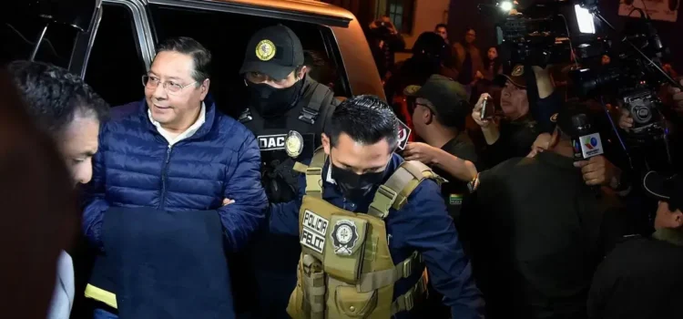 Defensa de Luis Arce presenta amparo para juicio de responsabilidades