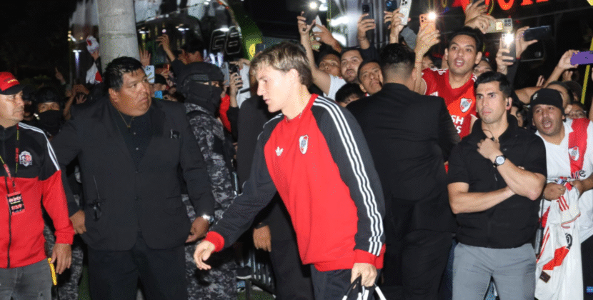 River Plate llega a Santa Cruz con fuerte seguridad para debutar en Copa