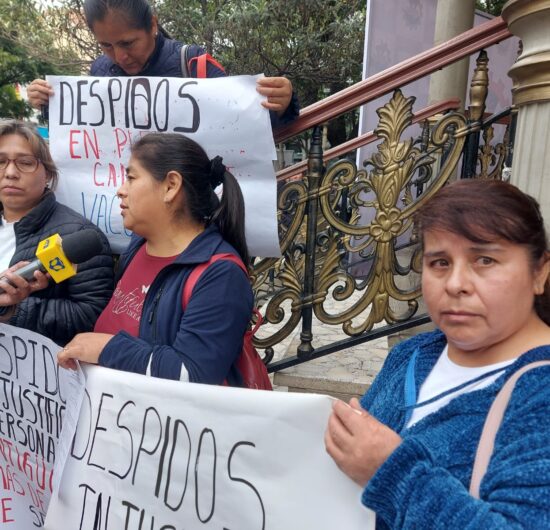 Ministerio de Salud despide a cinco enfermeras clave en campaña de vacunación