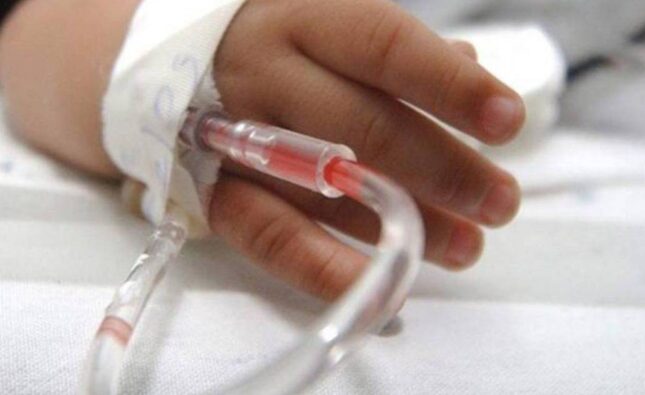 Madre exige justicia por niño que sufrió grave lesión en la cabeza en El Alto