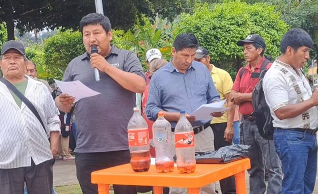 Marcha en Rurrenabaque presiona al Gobierno por gasolina de mala calidad