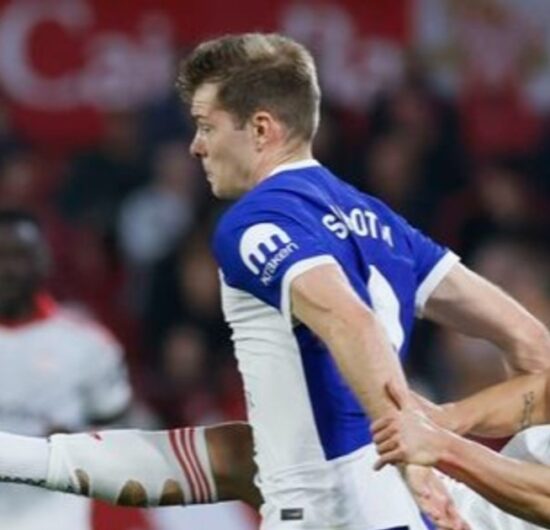 Gudelj da la victoria al Sevilla ante un Atlético con canteranos en campo