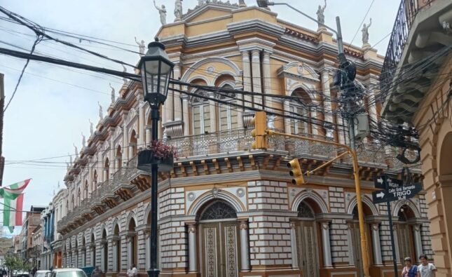 Senado debate leyes para planta de aguas y hospital oncológico en homenaje a 209 años de Batalla de La Tablada