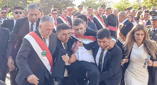 Diego Ávila se desmaya en acto oficial en Tarija y es trasladado a un centro médico
