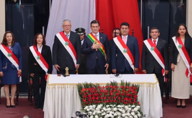 Presidente Paz retoma presencia en Tarija tras 20 años y acuerda agenda conjunta con municipio para desarrollo