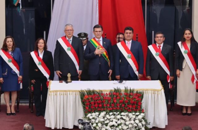 Presidente Paz retoma presencia en Tarija tras 20 años y acuerda agenda conjunta con municipio para desarrollo