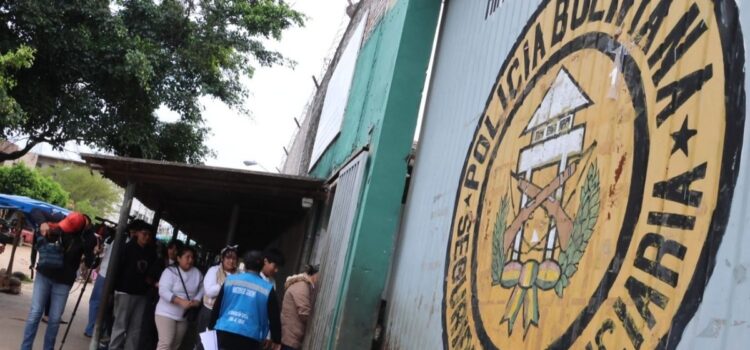 Suspenden entrega de alimentos en cárceles de Santa Cruz por deuda de tres meses de la Gobernación