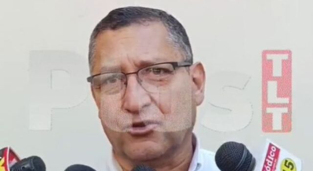 Óscar Montes delega ofrenda floral a vicegobernadora para homenajear al Chaco y a la mujer en efeméride de Tarija