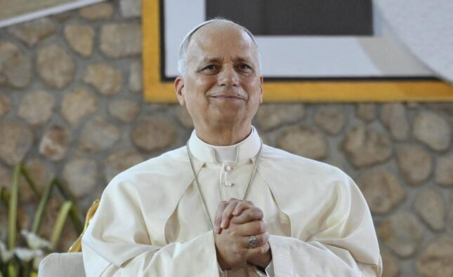 Policía evacua casa de hermano del papa León XVI en Chicago tras amenaza de bomba falsa