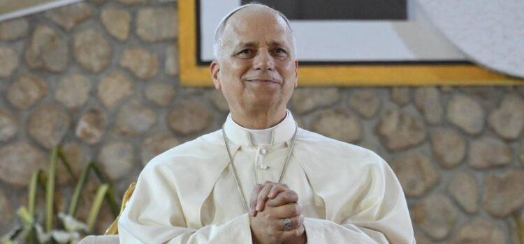 Policía evacua casa de hermano del papa León XVI en Chicago tras amenaza de bomba falsa