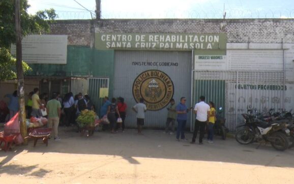 Recluso fallece en Palmasola y familia denuncia falta de información y entierro en fosa común