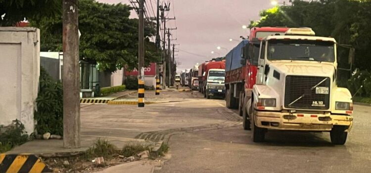 Falta de diésel retrasa cosecha y zafra cañera en Santa Cruz por alta demanda agrícola