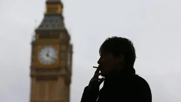 Gobierno británico gana poderes para restringir sabores y empaques de vapeadores