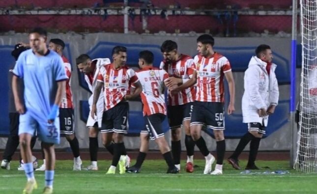 Independiente vence 2-1 a Bolívar en Sucre con gran actuación de Jhohan Gutiérrez