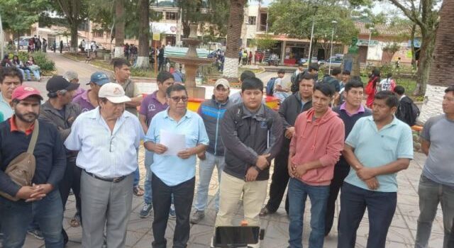 Sindicato de taxis y campesinos anuncian bloqueo indefinido por incumplimiento en mantenimiento vial