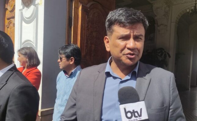 Condori rechaza coordinar con Luis Ayllón hasta que sea posesionado oficialmente en Chuquisaca