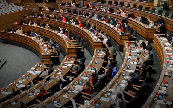 Cámara de Diputados aprueba crédito de 34 millones de euros para planta solar de 40 MW en Viacha