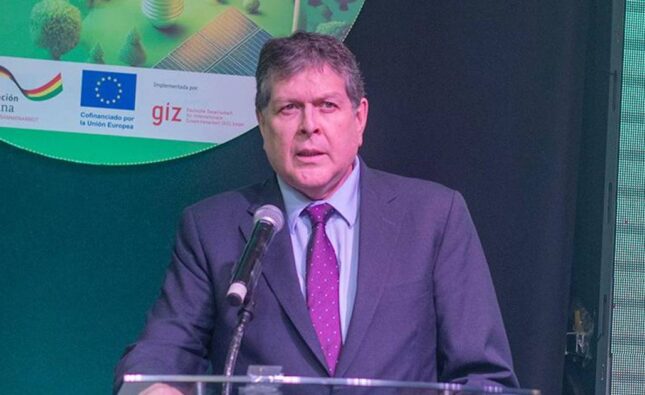 Marcelo Blanco asume como ministro de Hidrocarburos y prioriza socializar la ley del sector