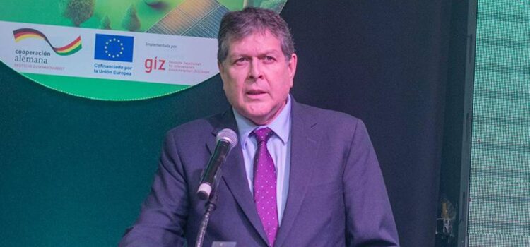 Marcelo Blanco asume como ministro de Hidrocarburos y prioriza socializar la ley del sector